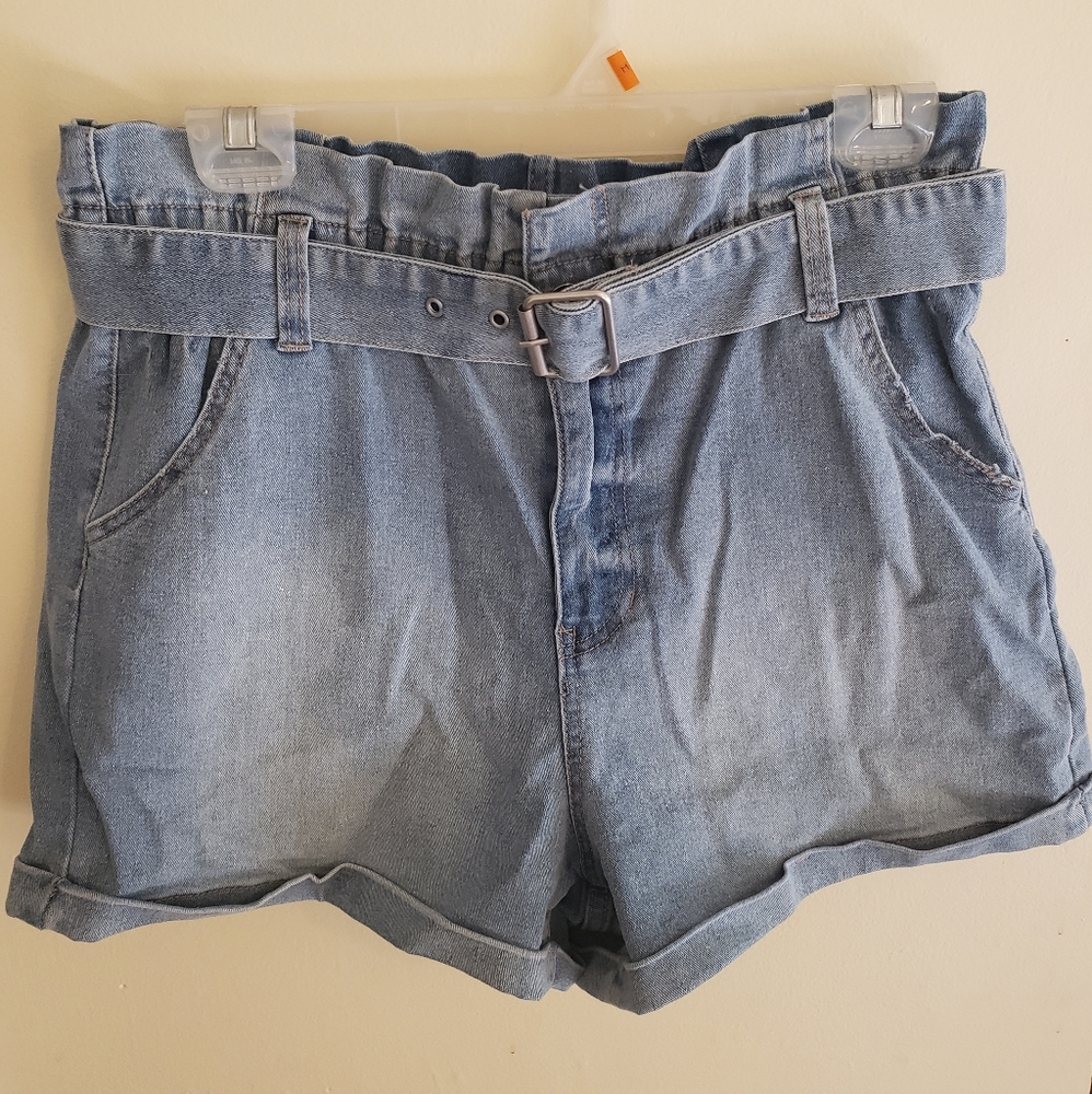 Pleated Shorts and Belt Set